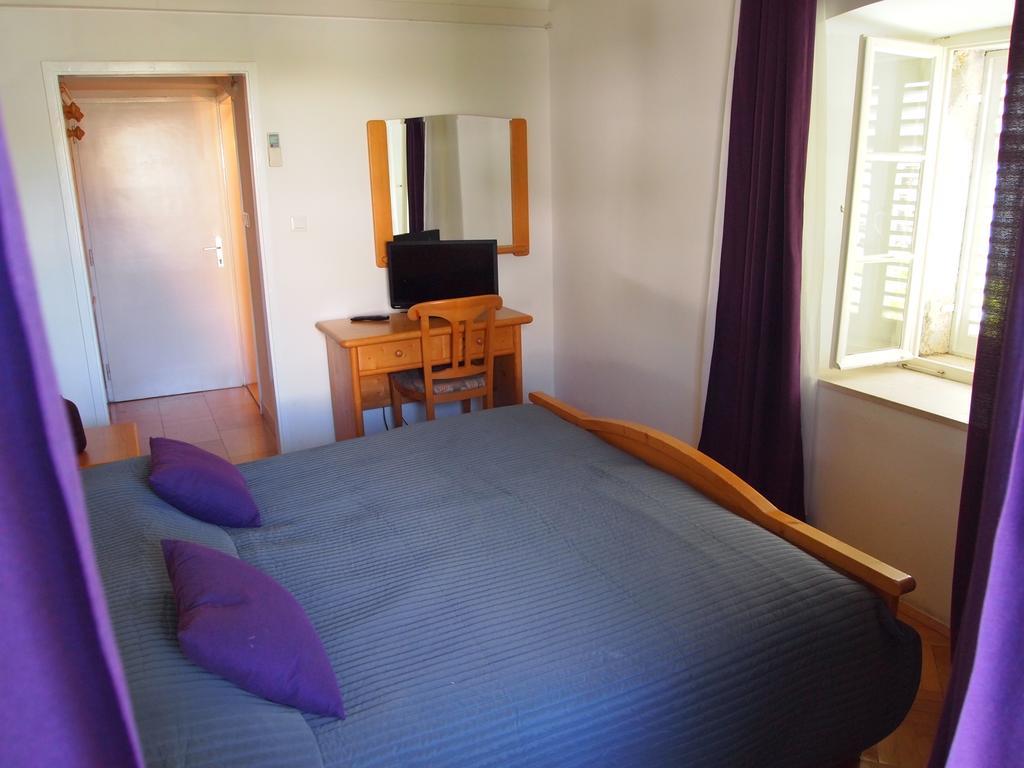 Guest House Kolarin Slano Rom bilde